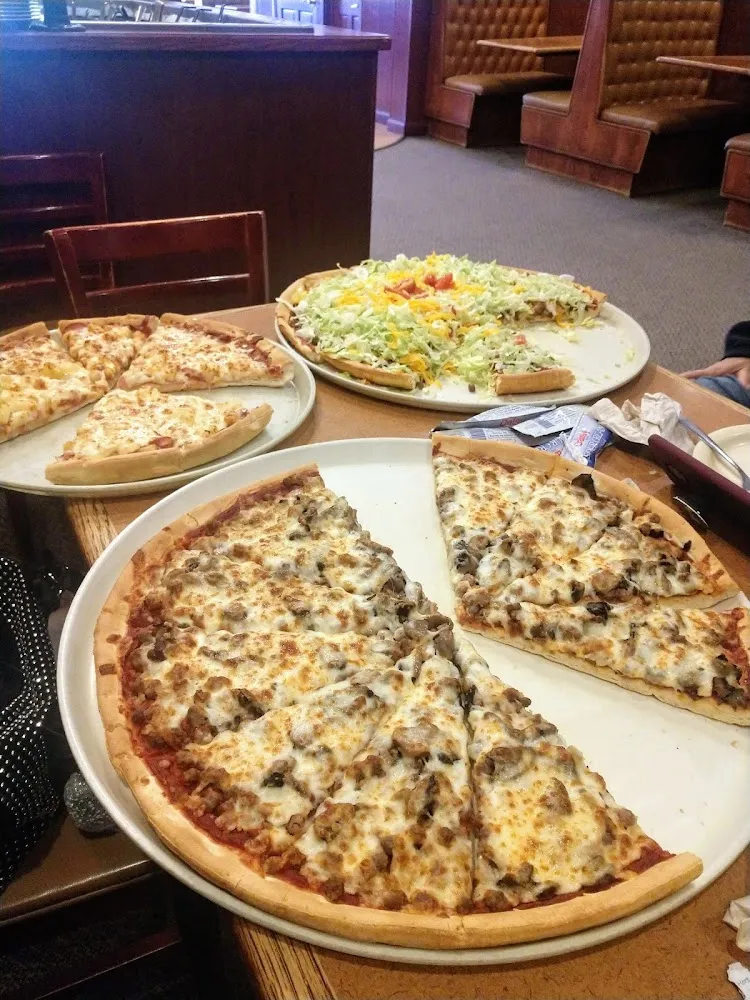 Super Taco Hawaiian Pizza and Beef Mushroom Extra Cheese
